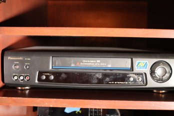 Panasonic Omni Version VHS Hi-fi Stereo VCR Plus