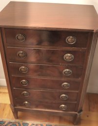 Small Mahogany Chippendale Style 6 Drawer Chest.