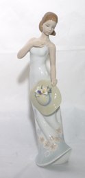 Lladro Porcelain Figurine Lady With Hat