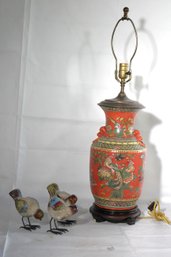 Chinese Hand Painted Persimmon Lamp With Peacocks And 3 Ceramic Birds On Metal Legs