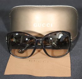 Gucci Designer Sunglasses With Protective Case