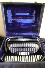 Vintage Italian Accordion Mother Of Pearl Keys With Case In Good Clean Working Condition