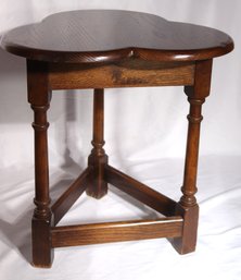 Vintage Oak Wood Clover Leaf Side/ Accent Table