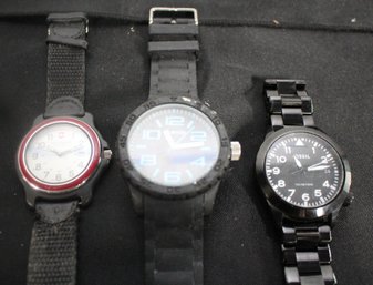 Lot Of 3 Mens Watches With Victorinox Swiss Army, Fossil And Unlisted