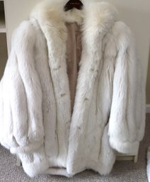 Christian Dior Plus White Fox Jacket With Hood, Princess Sleeves, Very Nice Detail Approximate Size 10 To 12