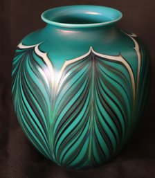 Vintage Orient And Flume Iridescent Signed Art Glass Vase 1978