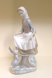Rabbit Food Lladro Porcelain Figurine With Repair To Rabbit As Pictured