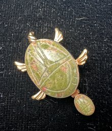 14K YG Turtle Design Unakite Etched Stone Brooch Pin