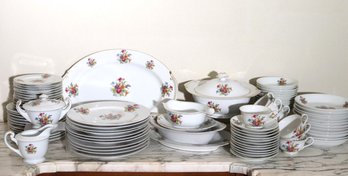 Continental Sokyoku Dinnerware Service With Floral Bouquets.