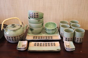 20 Piece Japanese Sushi/tea Set With Matte And Glazed Green Finish