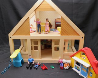 Wood Toy Doll House With Assorted Toys