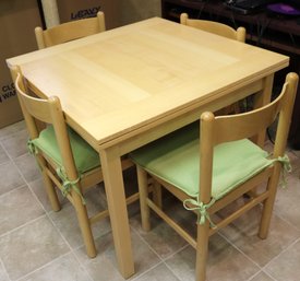 Crate And Barrel Blond Wood Danish Expansion Table With 5 Chairs.