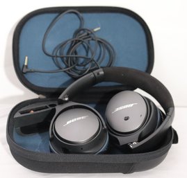 Bose Headphones Include A Carry Case And Wire