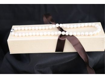 Beautiful 18' Cultured Pearl Necklace, Large Uniform Size Pearls