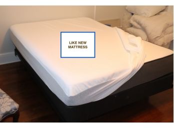 Full Sized Casper Foam Absorbing Mattress Like New