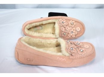 Unused Pink Women's UGG Slippers Size 11 With Stone Detailing