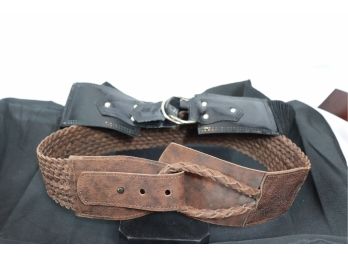 Women's Leather Belt With Liner By Daslu Size Medium