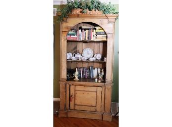 Antique Rustic Farmhouse Pine Wood Cabinet Circa 1830s, Great Country Style Look (Contents Are Not Includ