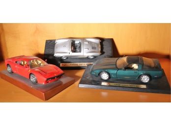 Lot Of 3 Model Cars With Maisto Porsche 550 A Spyder, 1998 Corvette Coupe, And Wago Ferrari GTO 1984.