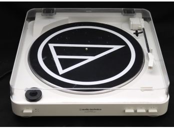Pre-owned, Audio Technica Turntable In White.