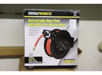 Central Pneumatic  Retractable Hose Reel With 50 Foot Air / Water  Hose 250 PSI