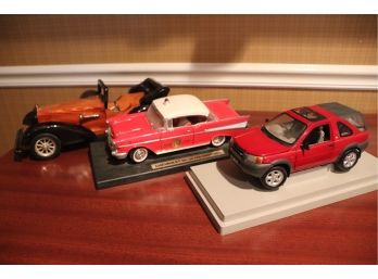 Toy Car Lot Includes Chevy Bel Air Fire Chief And Land Rover