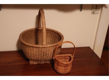 DECORATIVE HANDWOVEN BASKETS WITH HANDLES INCLUDES LARGE BASKET 12 D X 15 TALL