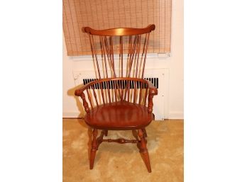 FABULOUS NICHOLS & STONE CO. FIDDLED BACK WINDSOR ARM CHAIR IN VERY GOOD CONDITION