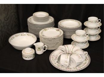 Vintage Studio Nova Windsor Lane Dinnerware  Service For 12