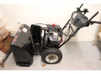 10.0hp Gas Powered Gold Yard Machine Xtreme 28 Inch Wide Snow Blower