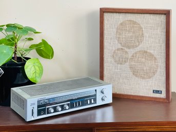 Vintage Pioneer And Solo KLH Speaker.