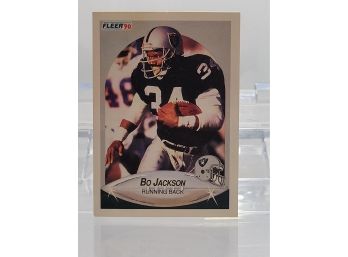 1990 FLEER BO JACKSON FOOTBALL CARD #256 - MINT - OAKLAND RAIDERS