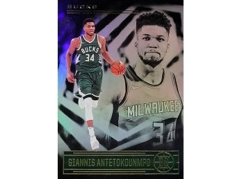 Giannis Antetokounmpo 2020-21 Illusions Basketball EMERALD SP Bucks