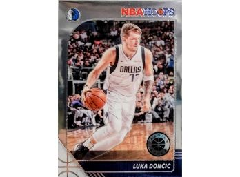 2019-20 NBA Hoops Premium Stock Luka Doncic Base #39 - Dallas Mavericks