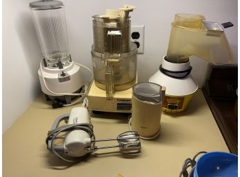 Lot Of Random Kitchen Appliances