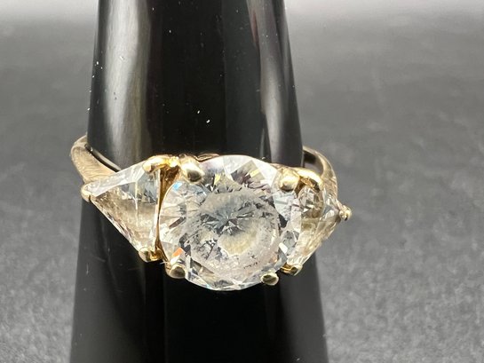 14KT Gold And CZ Diamond Ring Size 6.5 Weighs 2.5 Grams