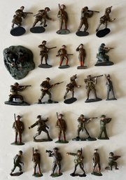 (26) Vintage Mostly Britain Soldiers/Figurines Lot #16