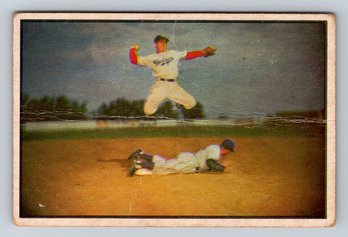 1953 Bowman Color #33 Pee Wee Reese Baseball Card