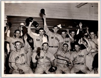 1937 Carl Hubbell NY Giants Win Pennant Baseball News Photo - Type 1