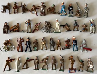 (40) Vintage Metal Soldiers/Figurines Lot #8