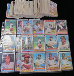 (300) 1976 Topps Baseball Cards W/ Stars