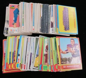 (130) 1956-1967 Football Card Collection