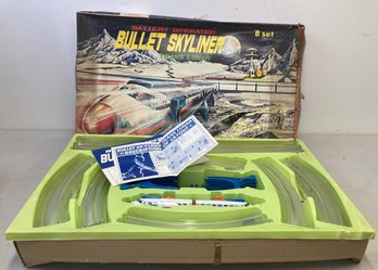 Vintage Battery Operated BULLET SKYLINER TRANS LUNAR In Original Box