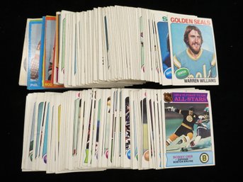 (151) 1973-1975 Topps Hockey Cards With Stars