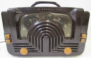 1940s Era ZENITH Consol-Tone Tube Radio Model 6-D-615