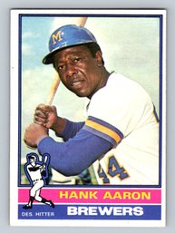 1976 Topps #550 Hank Aaron Baseball Card EX-MT