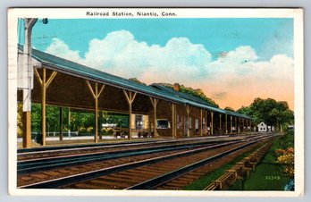 1931 Niantic CT Railroad Station Postcard