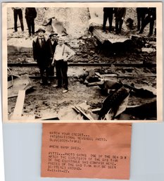 1927 Pittsburgh PA Explosion News Service Photo W/ Dead Body - Type 1