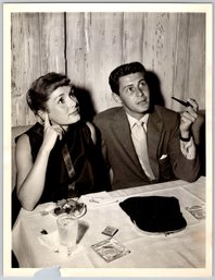 1956 Eddie Fisher And Debbie Reynolds Hollywood Candid Photo - Type 1