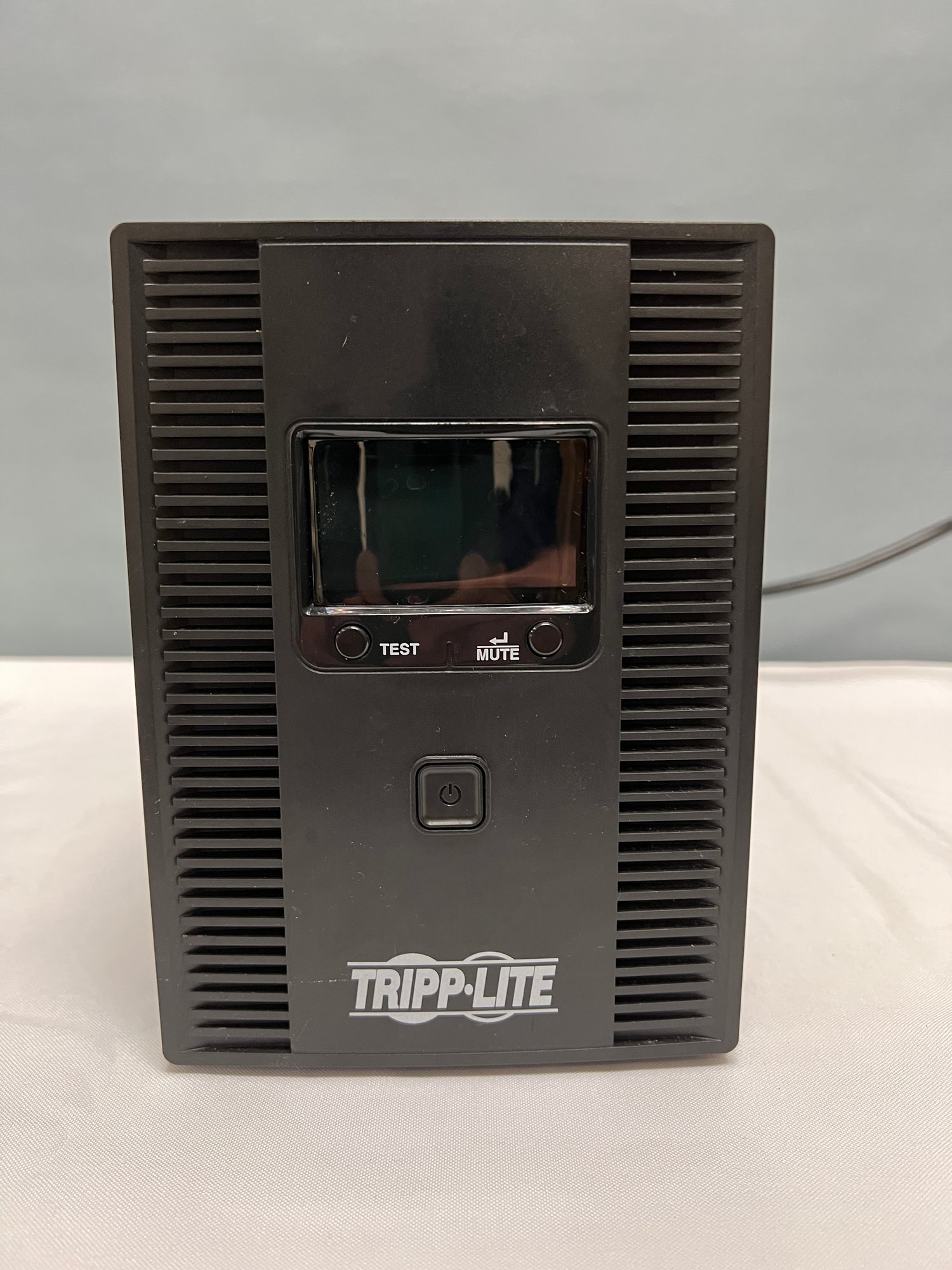 Tripplite Model Smart1500lcdt Battery Backup System. 40644